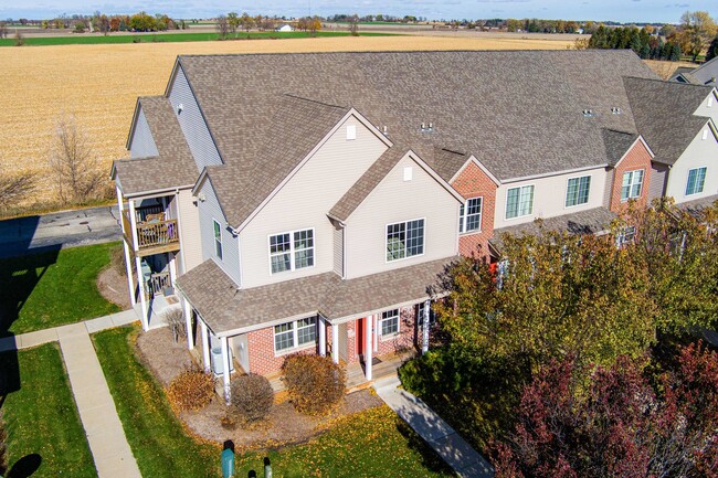 Building Photo - 639 Stonegate Dr