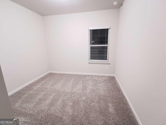 Building Photo - 6025 White Sycamore Pl