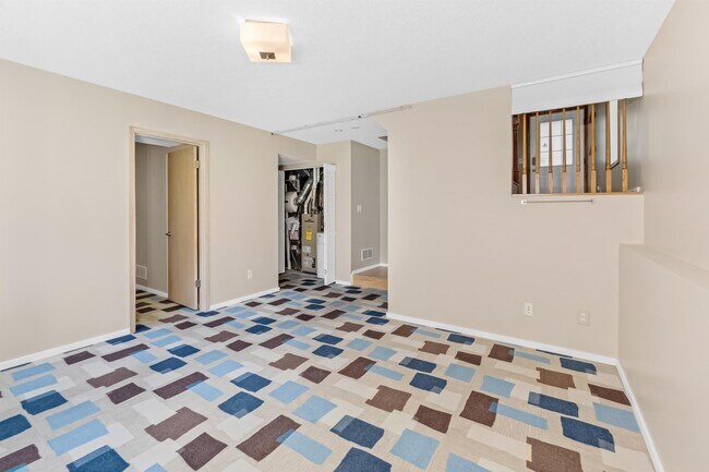 Building Photo - 15612 Float Ct