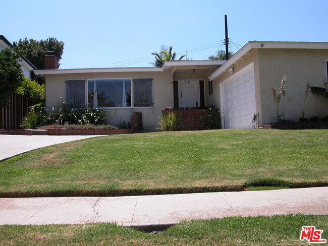Building Photo - 6446 Riggs Pl