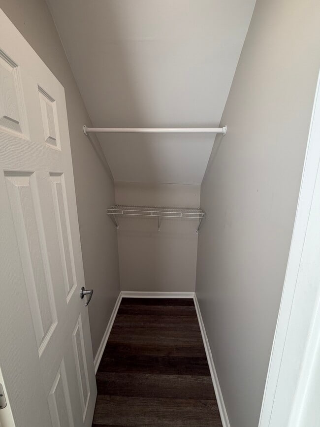 Building Photo - 218 S 14th Ave