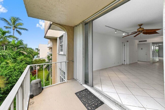 Building Photo - 3575 S Ocean Blvd