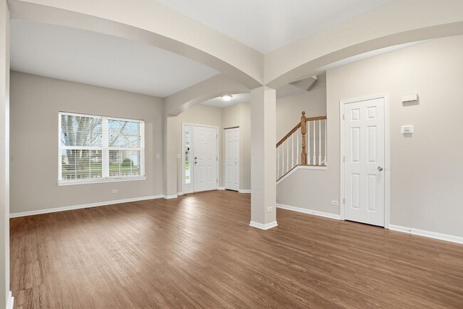 Building Photo - 2647 Pecos Cir