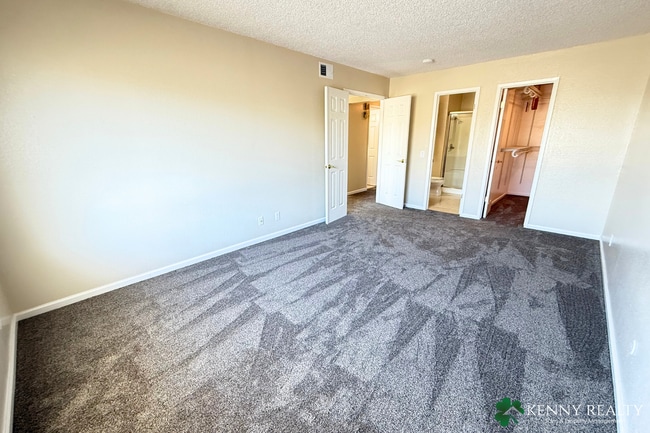 Building Photo - Comfortable 4-Bedroom, 2.5-Bath Home with ...