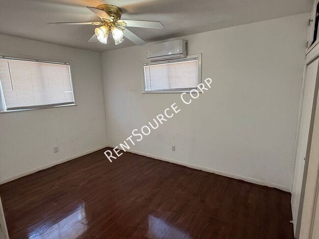 Building Photo - 26335 Community Blvd