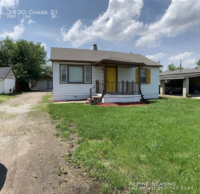 Southwest Indy 2BR House w/2Car Garage! 3430 Chase St Indianapolis