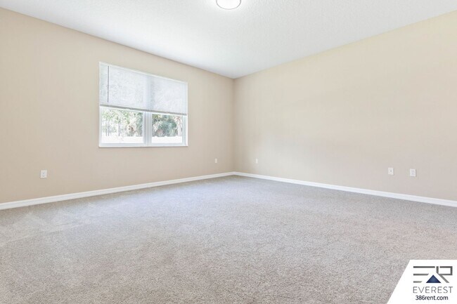 Building Photo - FULLY FENCED, LIKE NEW 3/2/2 IN DESIRABLE PINE GROVE