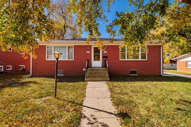 Building Photo - 375 S 44th St