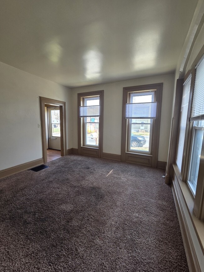 Building Photo - 414 N Lee St