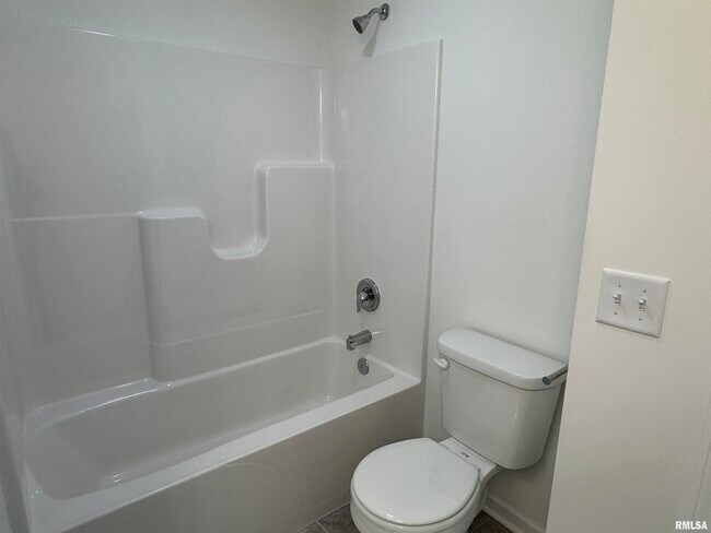 Building Photo - 5888 Butterfield Ct