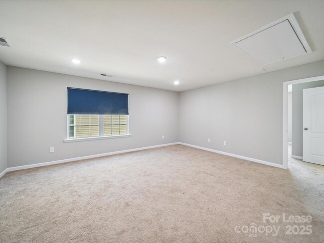 Building Photo - 10327 Rutledge Ridge Dr NW