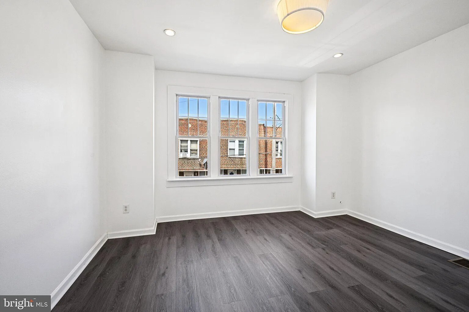 Building Photo - 1417 S 28th St