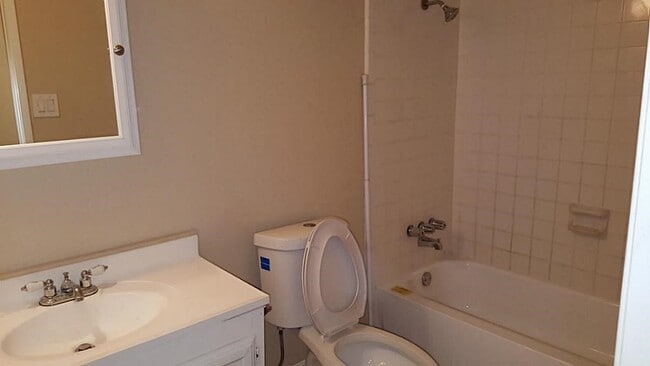 Building Photo - 15311 Camino Del Sol Dr