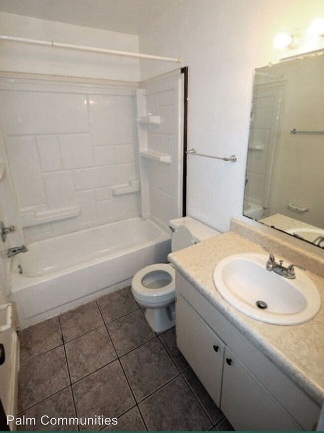 Building Photo - 6501 N Himes Ave