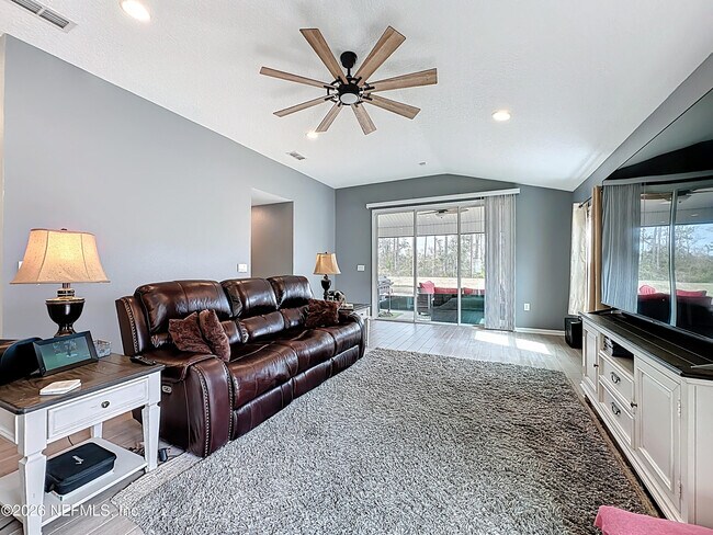 Building Photo - 65849 Edgewater Dr