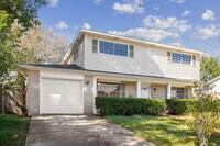 Building Photo - 2027 St Nick Dr
