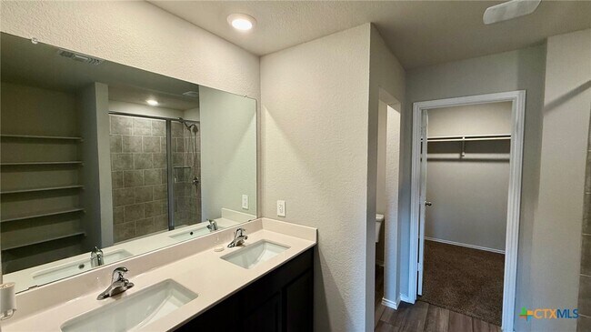 Building Photo - 2333 Merganser Dr