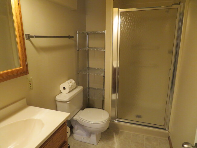 Building Photo - 6135 Amber Way