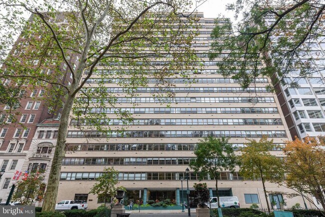 Building Photo - 1806-18 Rittenhouse Square