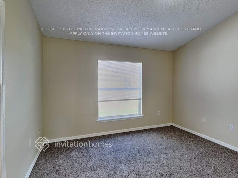 Building Photo - 8509 Blackberry Ave