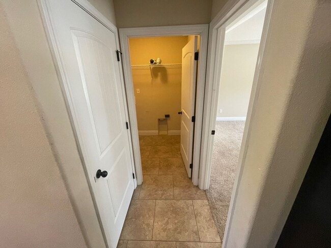 Building Photo - Navarre - Holley By the Sea - 4 Bedrooms, 2 Bathrooms - office space potential