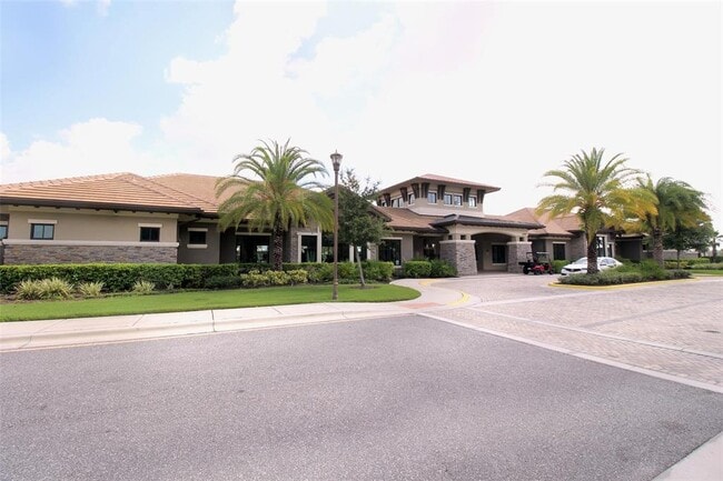 Building Photo - 2918 Windmill Dr