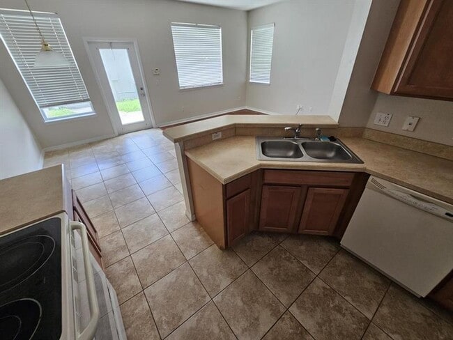 Building Photo - 12526 Cruxbury Dr