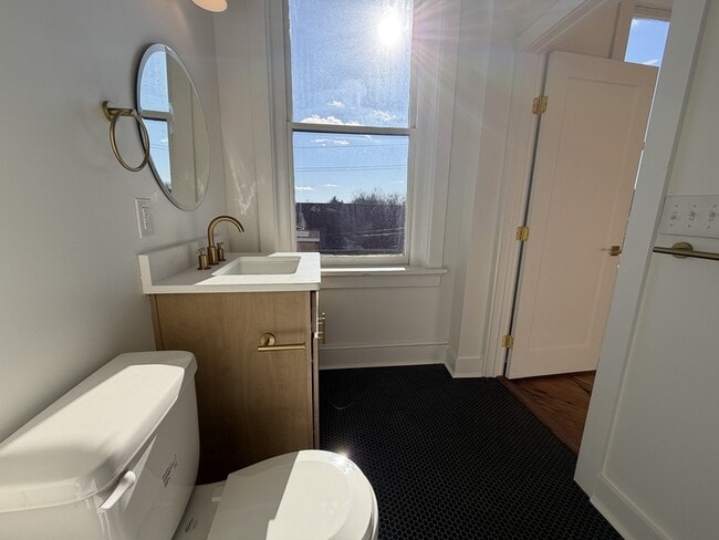 Building Photo - 901 Fifth Street - 302