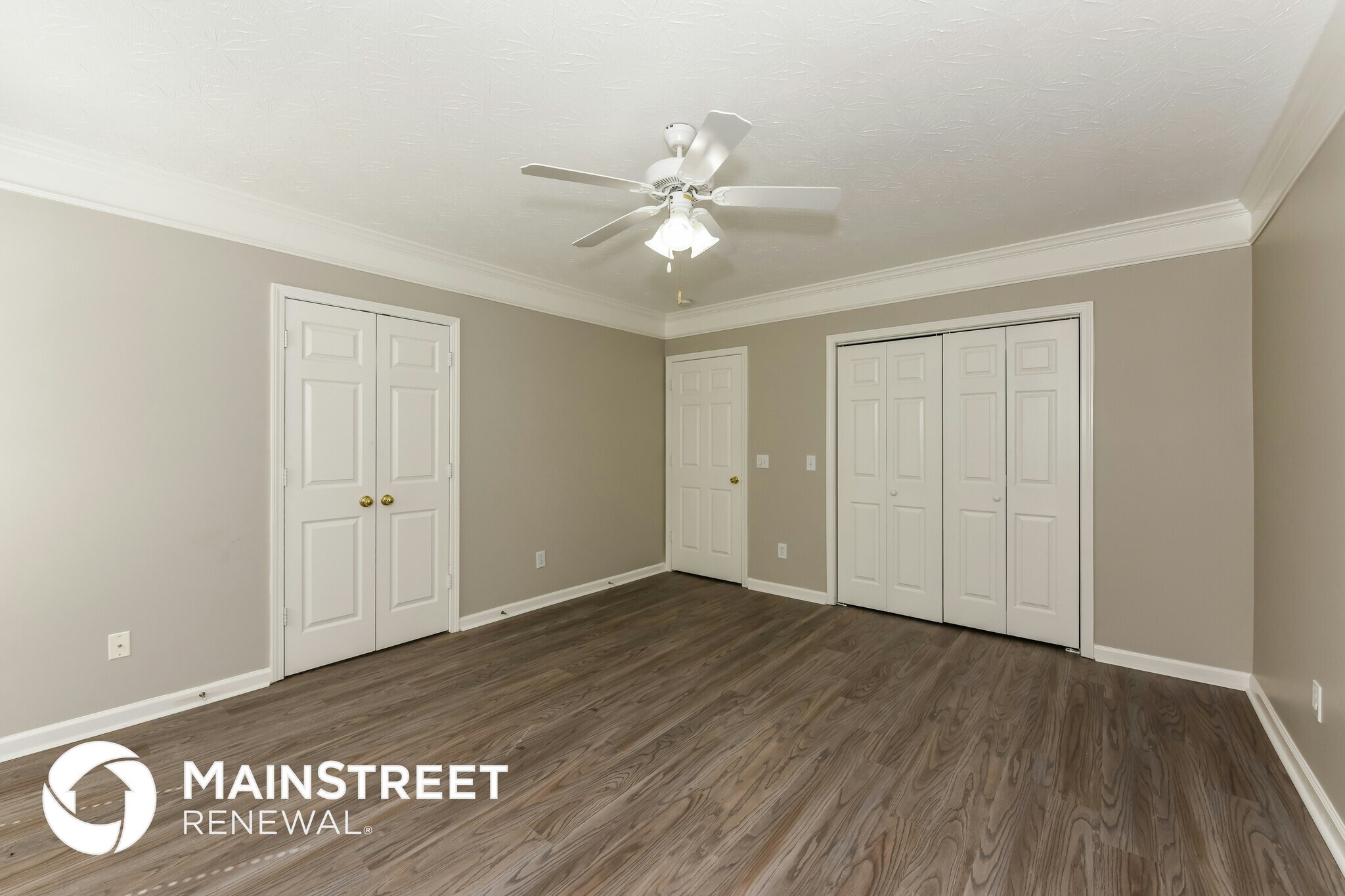 Building Photo - 160 Walton Trce S