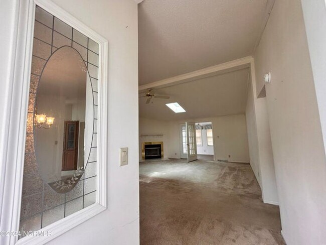 Building Photo - 3 Bed 2 Bath in Calabash