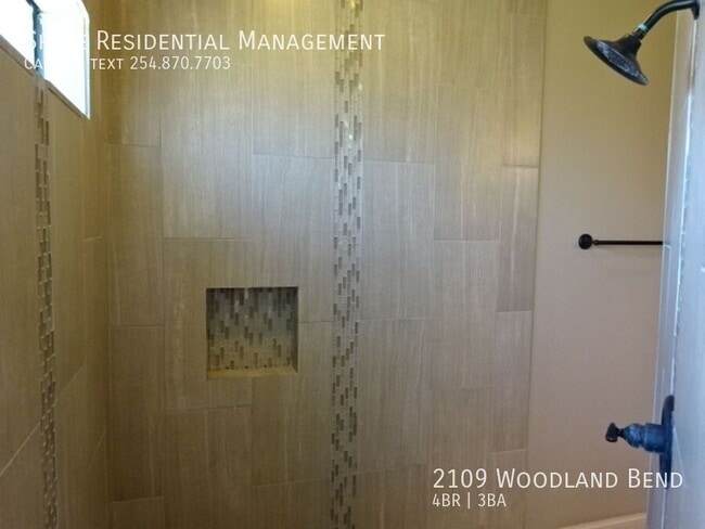 Building Photo - 2109 Woodland Bend Rd