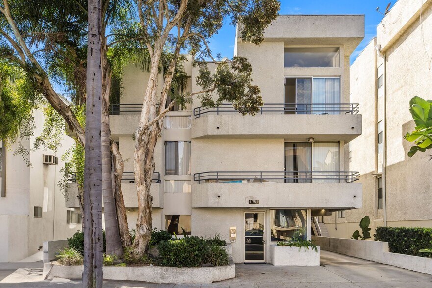 Building Photo - 1751 S Bentley Ave