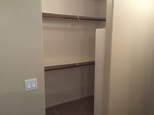 Building Photo - 8644 W Kathleen Rd