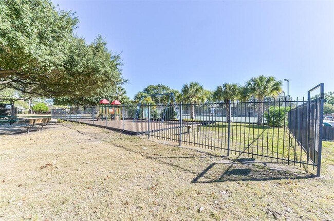Building Photo - 14341 Misty Meadow Ln