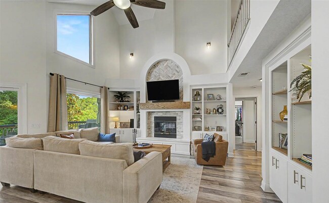 Building Photo - 4596 Bayside Dr