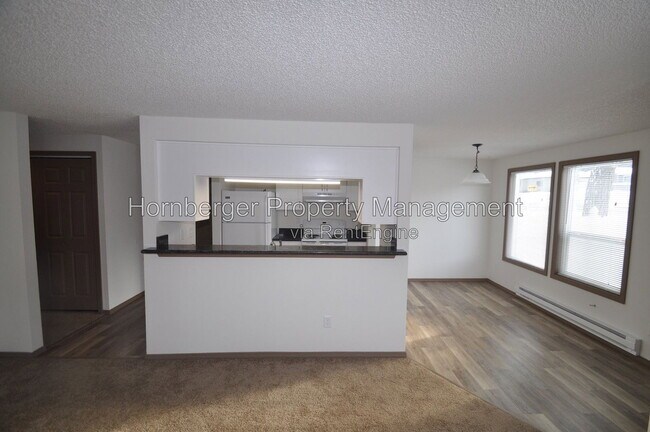 Building Photo - 8705 N Colton St