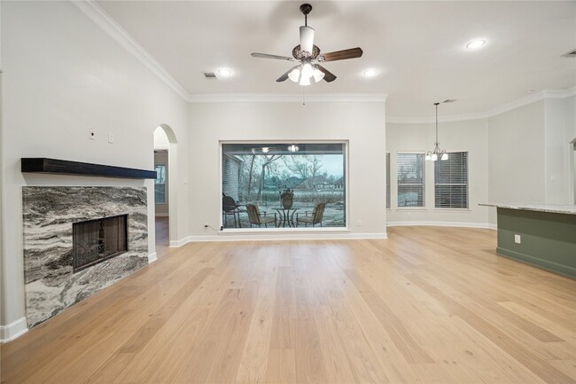Building Photo - 226 Jade Pointe