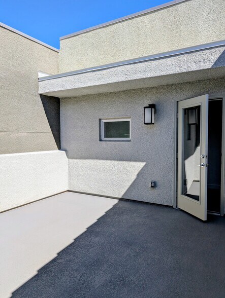 Building Photo - 1157 Blossom Point St