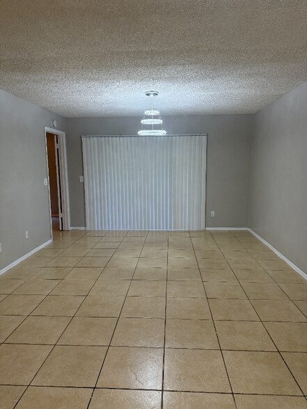 Building Photo - 13829 Timberland Dr