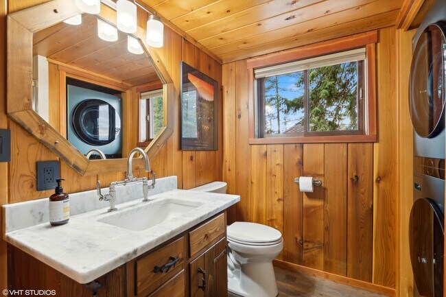 Building Photo - Lion Mountain Two Bedroom with Whitefish Lake Views