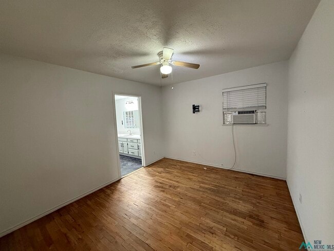 Building Photo - 2805 N Brand Dr