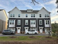 Building Photo - 537 Westport St