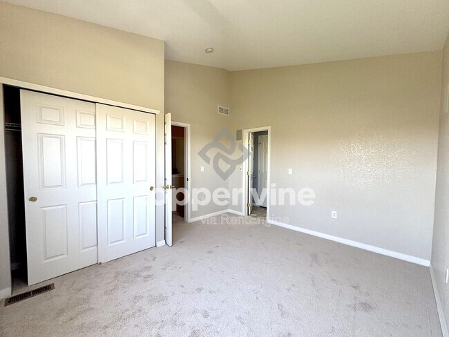 Building Photo - 9301 Amison Cir