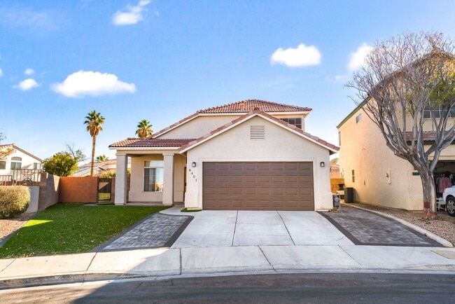 Building Photo - Stylish Pool Home with Open Living Spaces and Inviting Outdoor Retreat!