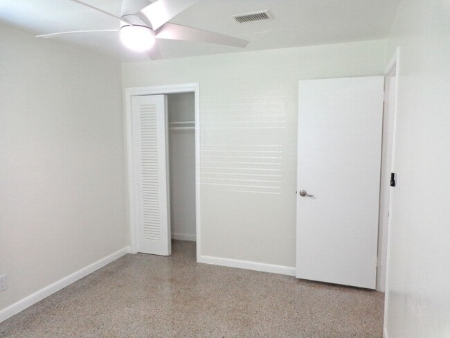 Building Photo - 744 Buttonwood Rd