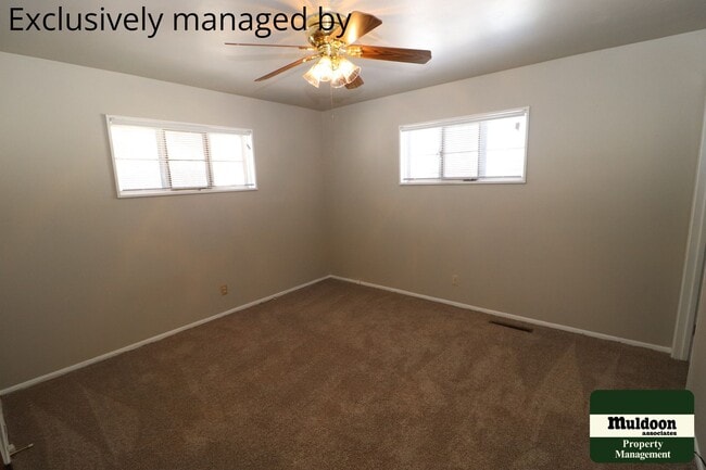 Building Photo - Available Now! Main Level Living, Close to Ft Carson. 1  pet large or small dog  ok