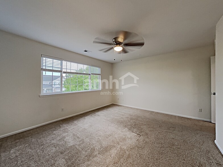 Building Photo - 13812 E 104th Pl