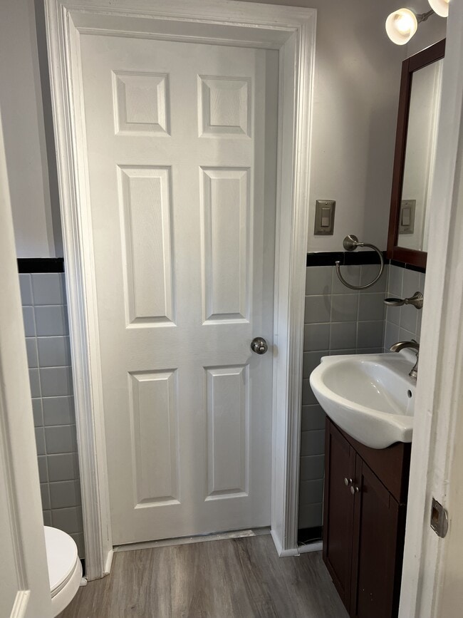 Building Photo - 3355 Mill Rd