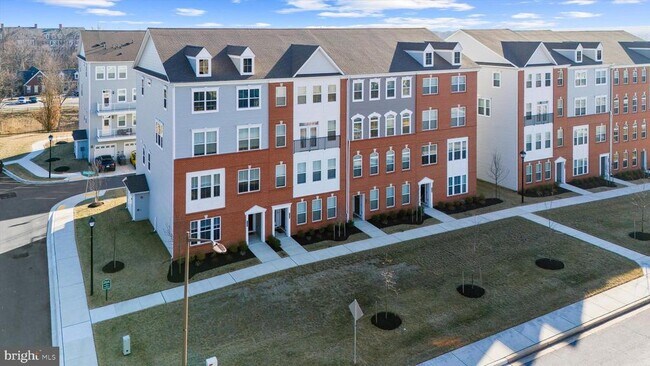 Building Photo - 7738 Port Capital Dr