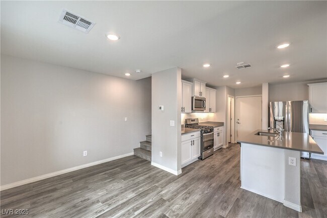 Building Photo - 4223 Wind Mesa Dr